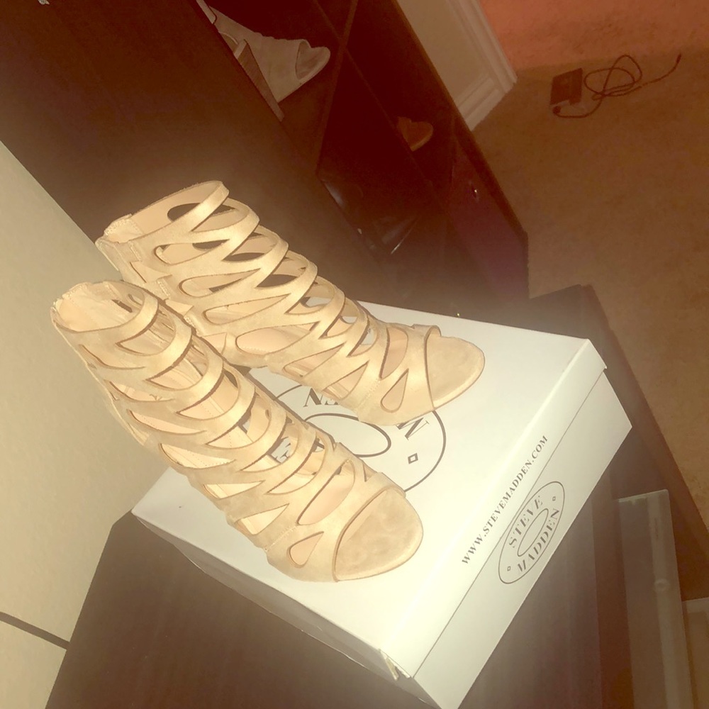 Suede Beige Aldo heels.